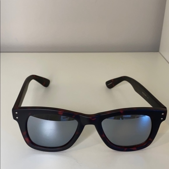 New Komono Allen Beetroot Tortoise Sunglas… main image 13